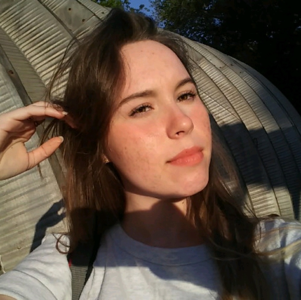 Meet your Posher, Hayls